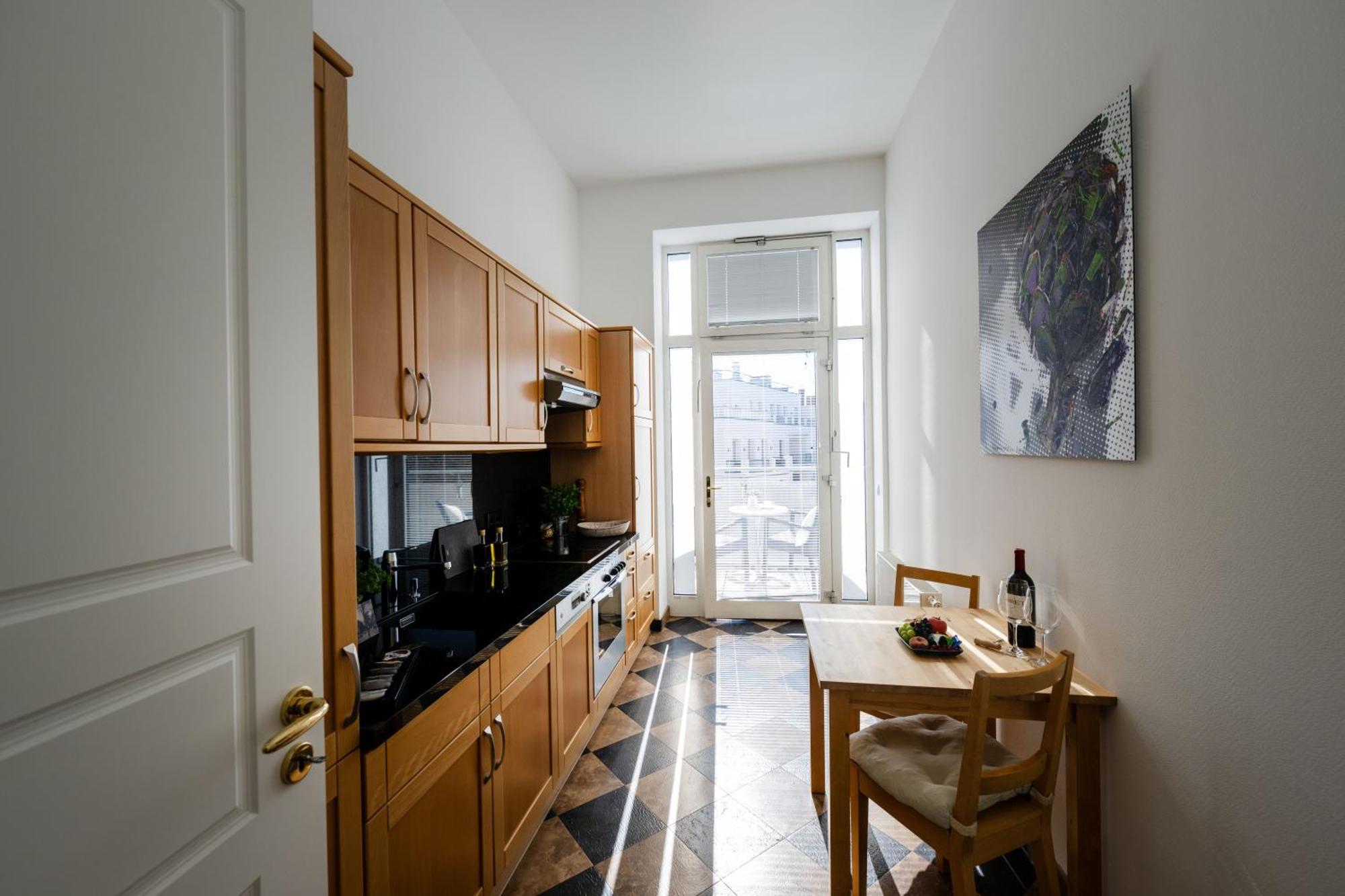 King Suite with Balcony,1541100448:JPEG