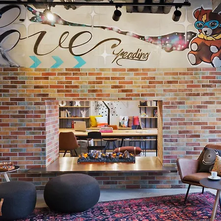 Moxy Berlin Humboldthain Park-2